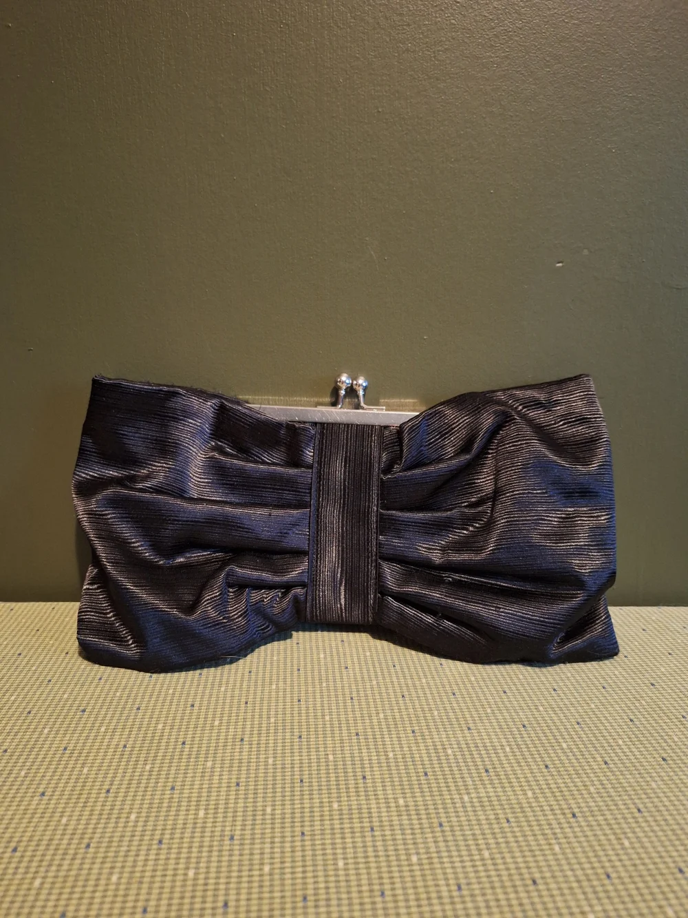 Elegant Black Bow Clutch Handbag